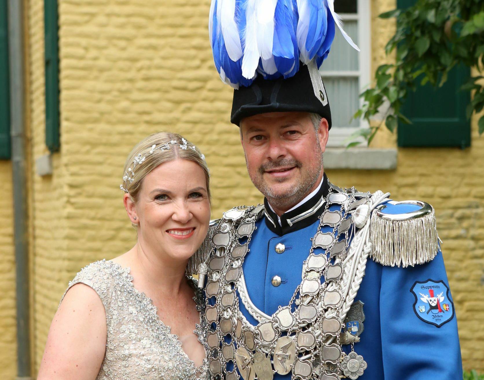  Königspaar Heinz und Sandra Nützel steht im Mittelpunkt der Feierlichkeiten. 
