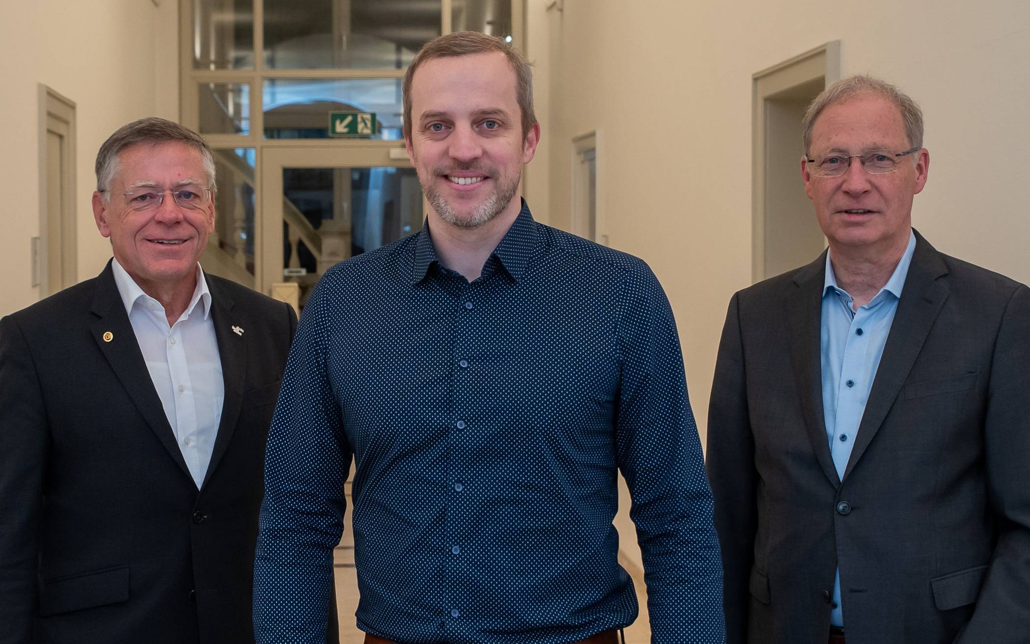  Neuer Geschäftsführer des Sportbundes im Rhein-Kreis begrüßt (von links): Landrat Hans-Jürgen Petrauschke, Andreas Kranich und Dr. Hermann-Josef Baaken. 