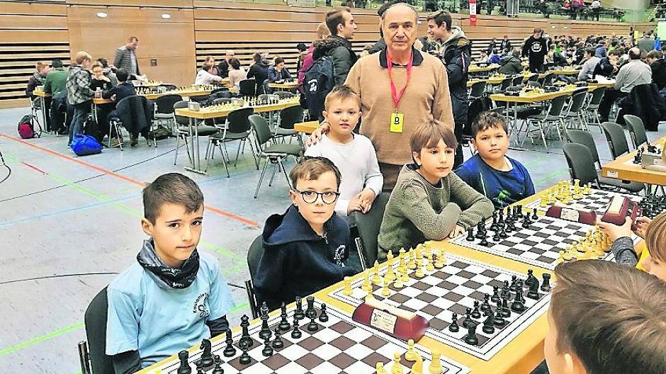 Schach-Spieler der Kastanienschule qualifizierten sich zum Land!