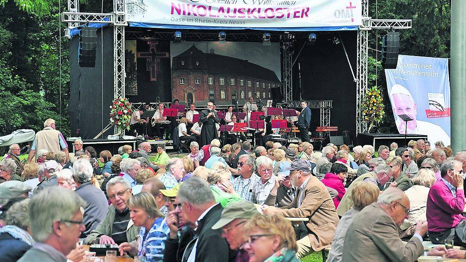 Nikolauskloster stellt Pfingst-Fest ein