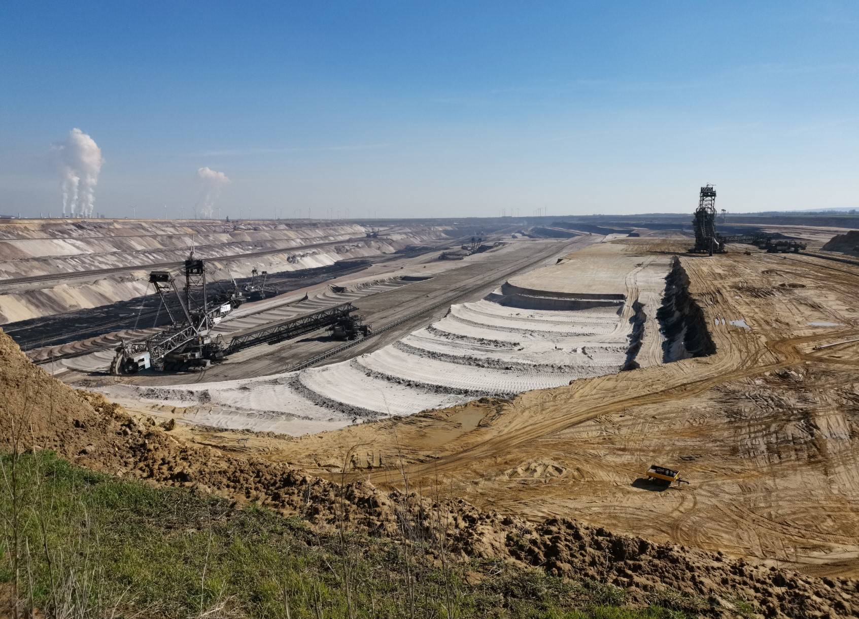 Internationale Gartenschau rings um den Tagebau Garzweiler