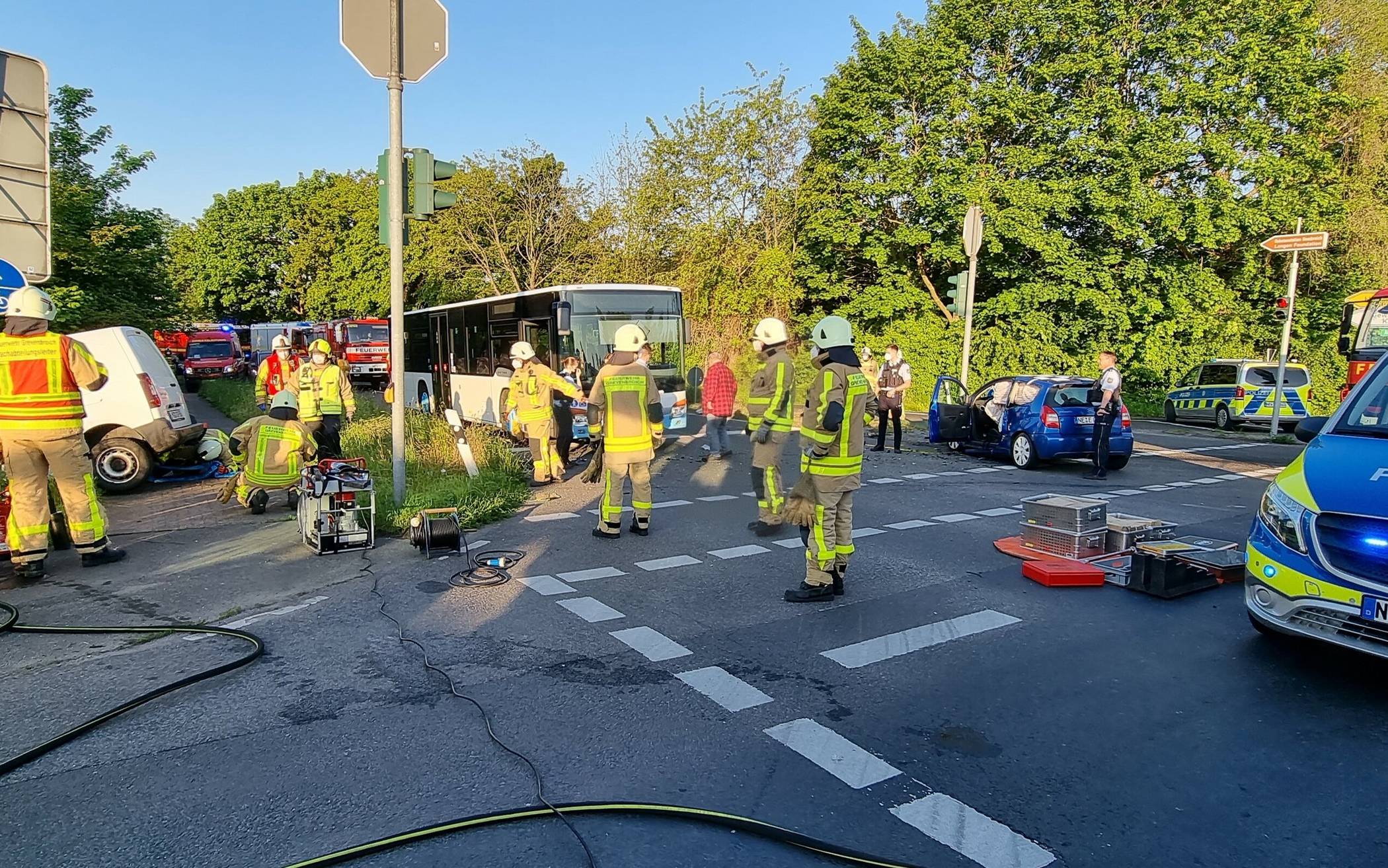 Der Unfall an der Autobahnauffahrt Kapellen.&#x21e5;Fotos