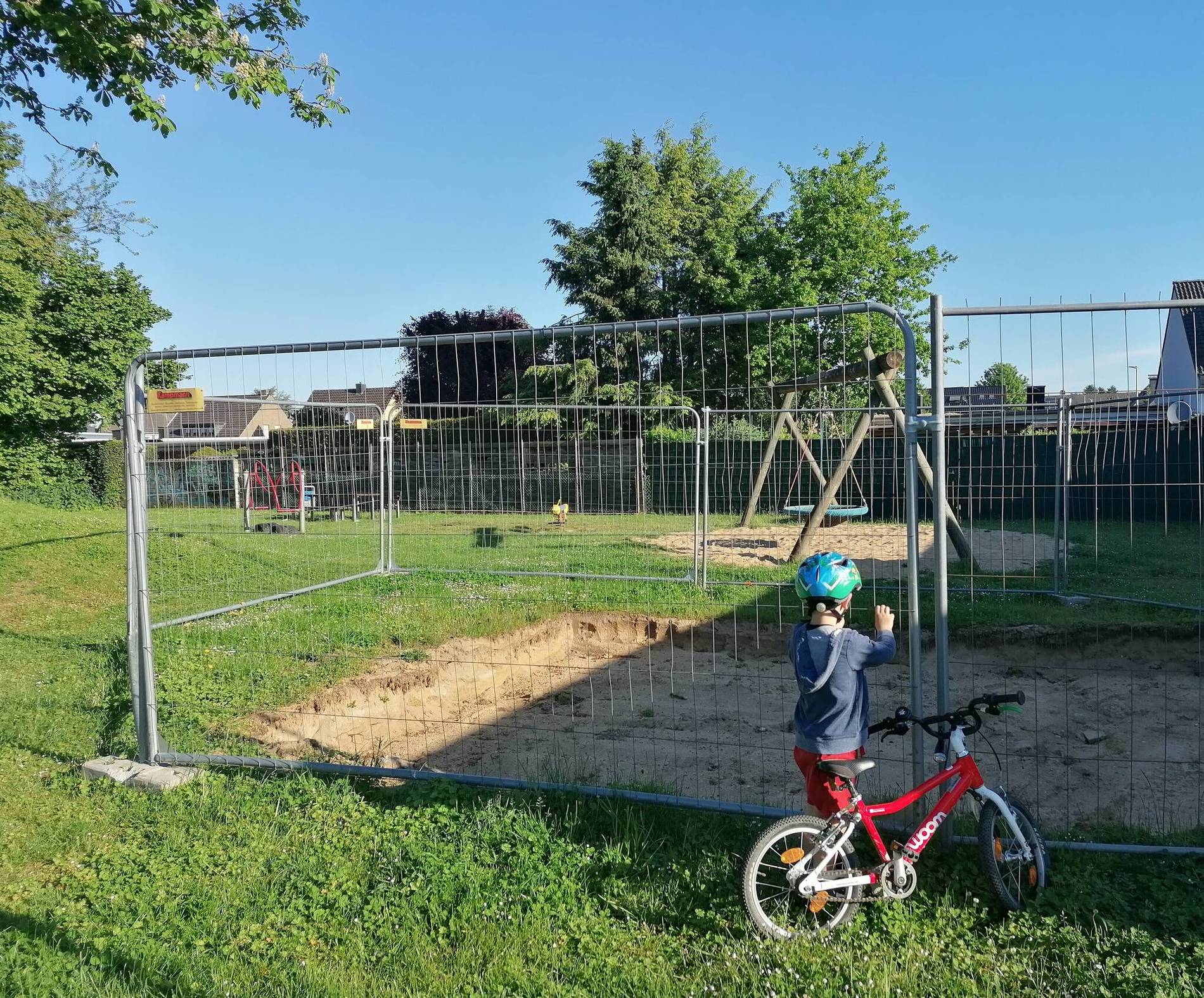 Viele neue Geräte: Stadt Jüchen investiert in Spielplätze