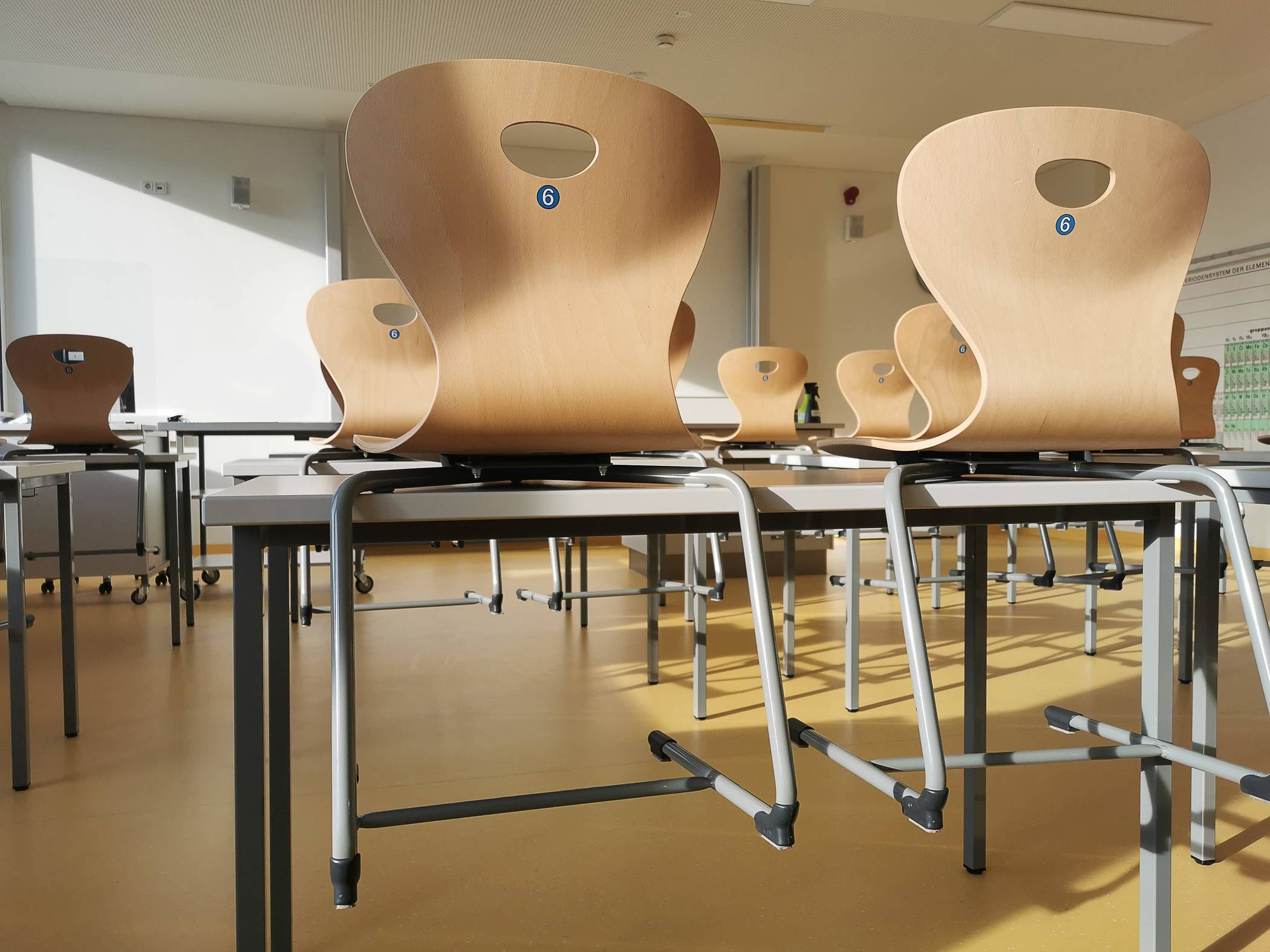  Einbau von Luftfilteranlagen, die Beschaffung mobiler Anlagen oder weiterhin nur Lüften in Klassenräumen? Diese Frage stellt sich auch die Stadt Grevenbroich. 