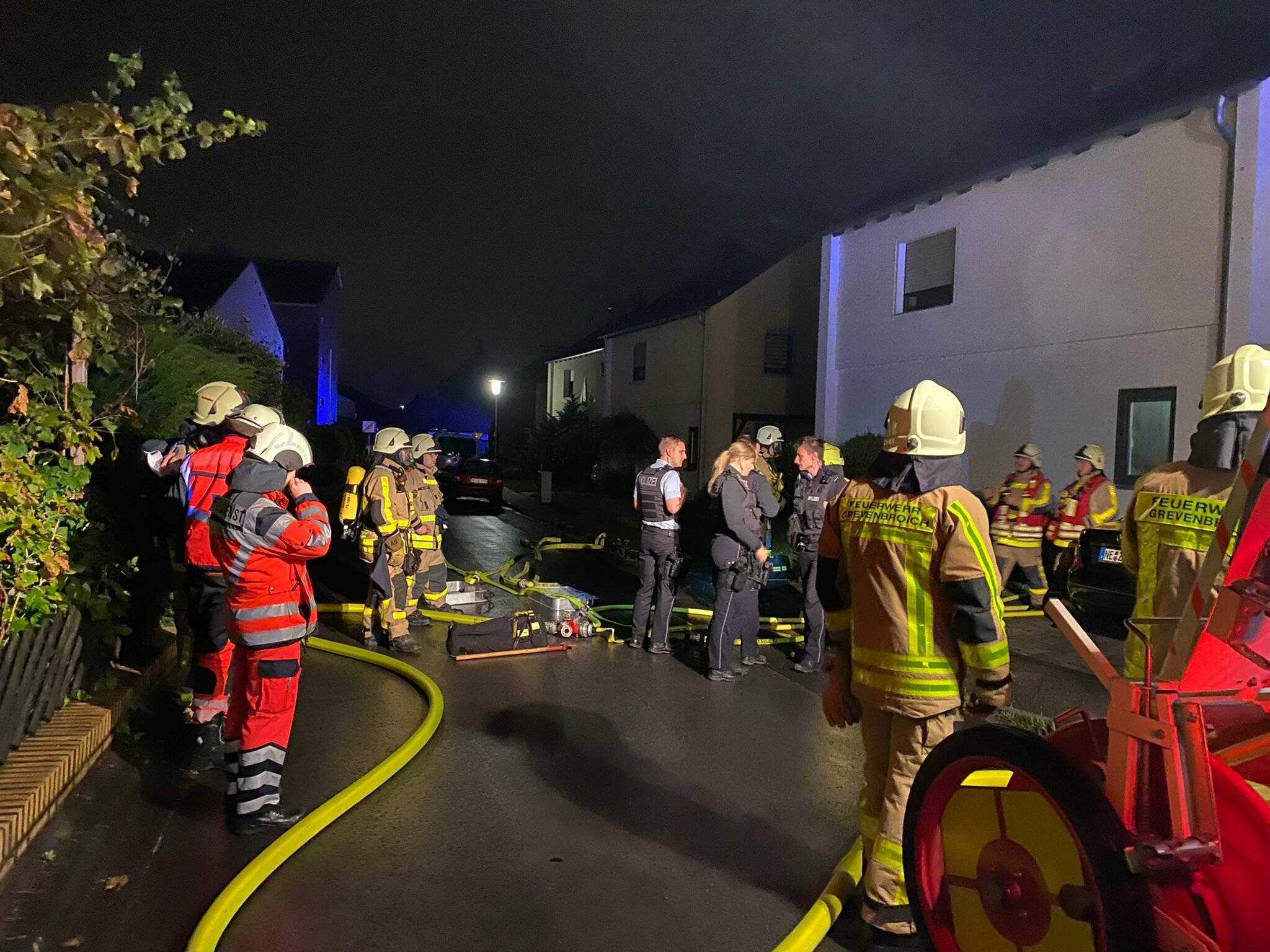  Küchenbrand in Gustorf gelöscht. 