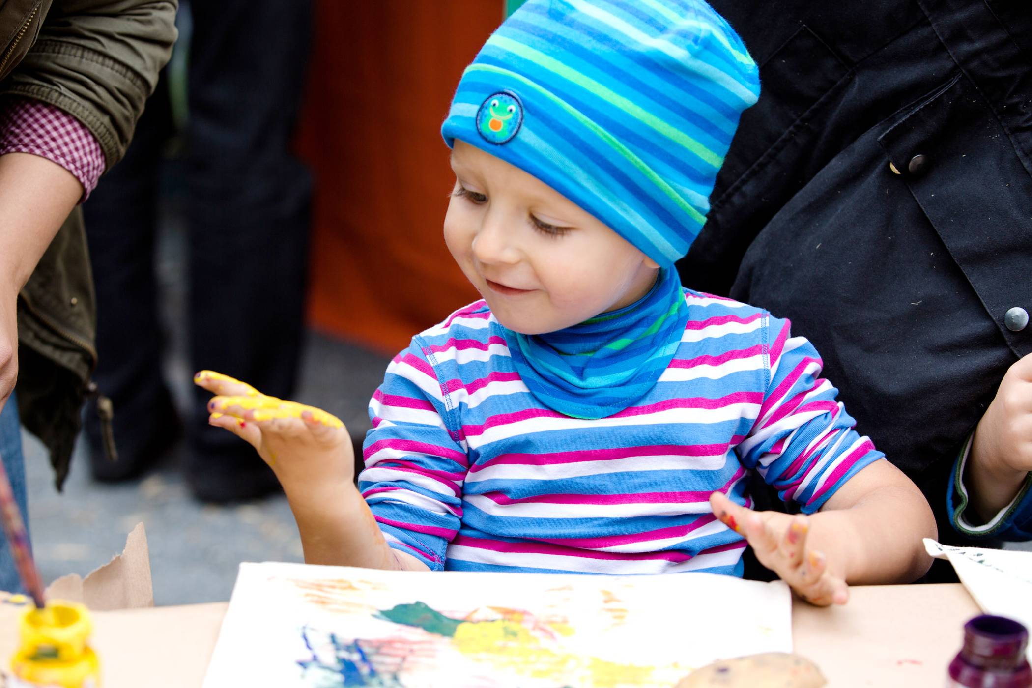  Beim Spielplatzfest können die Kinder nicht nur spielen, sondern auch kreativ werden. 