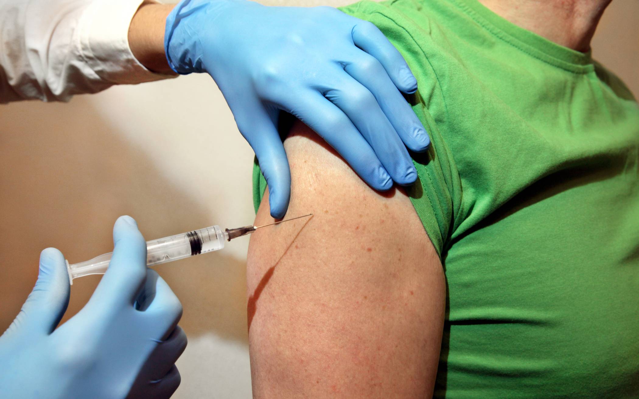  „Bei dem Weg aus der Pandemie ist eine möglichst hohe Impfquote entscheidend“, ruft Landrat Hans-Jürgen Petrauschke zum Impfen auf. 