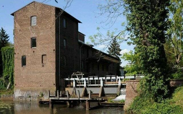  Die Mühle Kamper gehört zu Grevenbroich wie das Schloss und der Bernardus-Turm. 