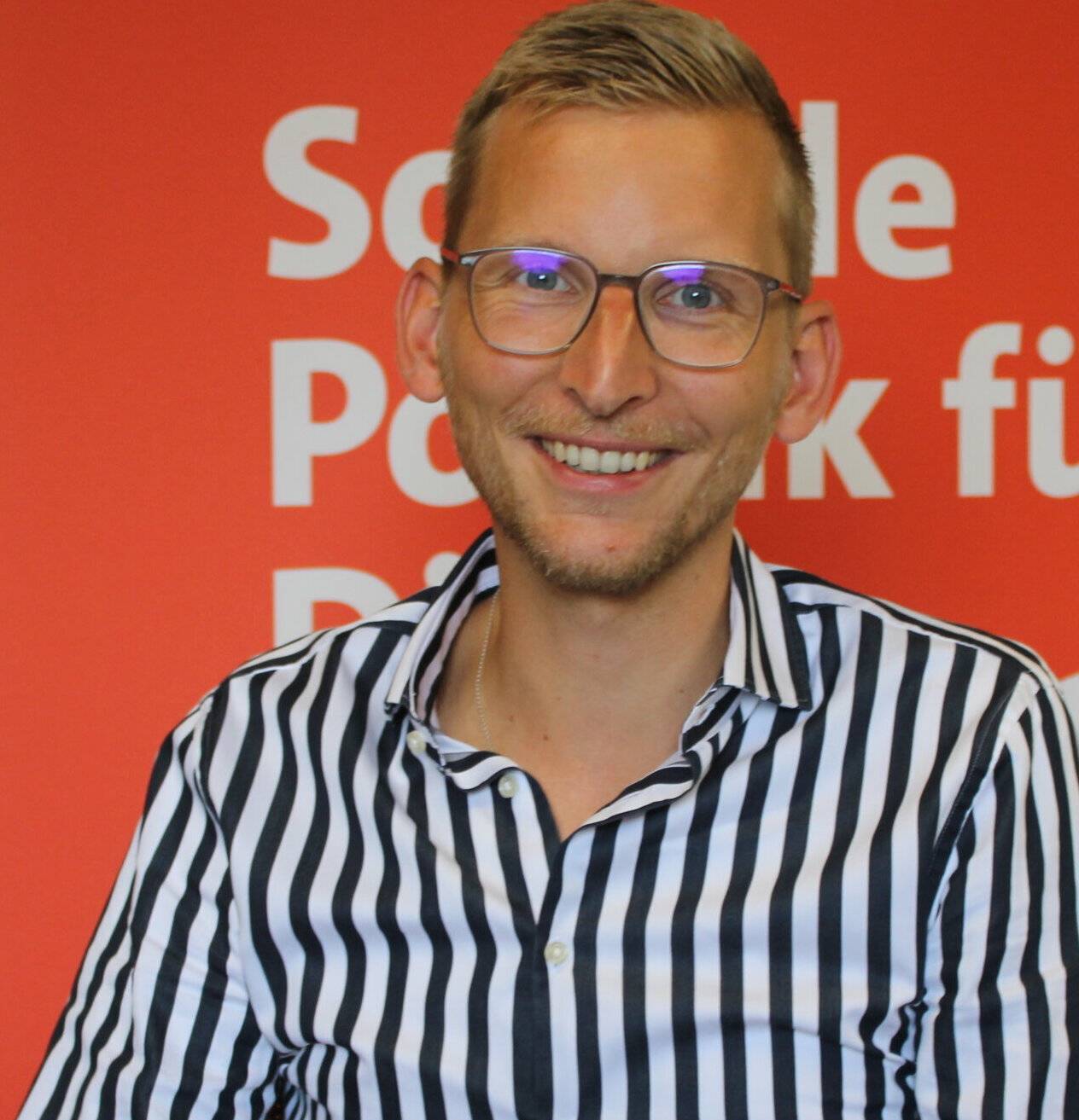  Daniel Rinkert berichtet im Gespräch mit dem Erft-Kurier aus der Haushaltsklausur der SPD. 