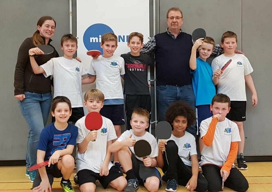  Im Jahre 2019 gab es für diese AG einen besonderen Erfolg: Beim „Milch-Cup“, einem landesweiten Rundlauf-Wettbewerb, war die Neukirchener Schule die zweibeste in Nordrhein-Westfalen. 