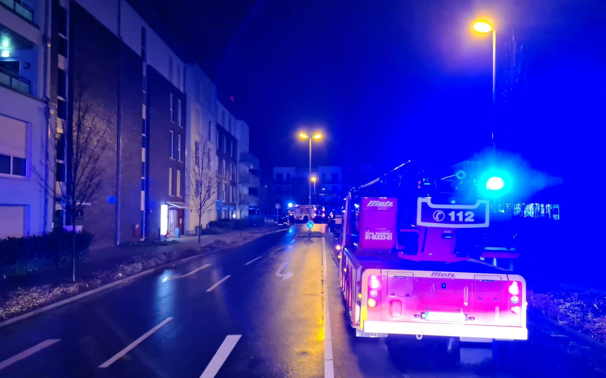  Brandgeruch im Seniorenheim führte zu einem Großeinsatz der Feuerwehr, der aber schnell wieder abgeblasen werden konnte. 