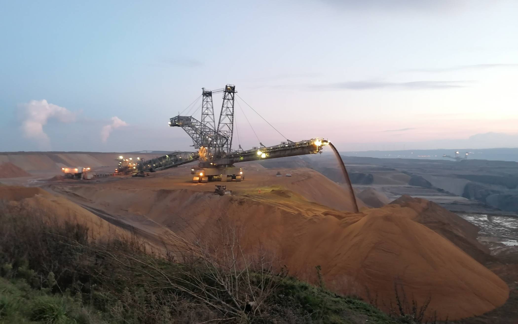  In den vergangenen Monaten wurden Pläne und Konzepte erarbeitet, wie sich die Region zukünftig auf den Strukturwandel einstellen und weiterentwickeln kann. 