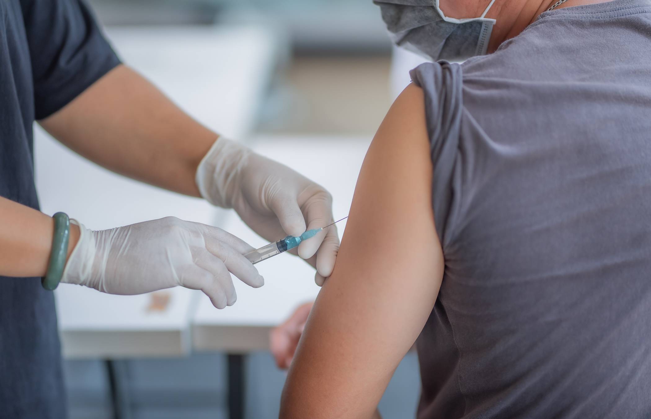  Geimpft wird mit BioNTech, Moderna und Johnson &amp; Johnson. 