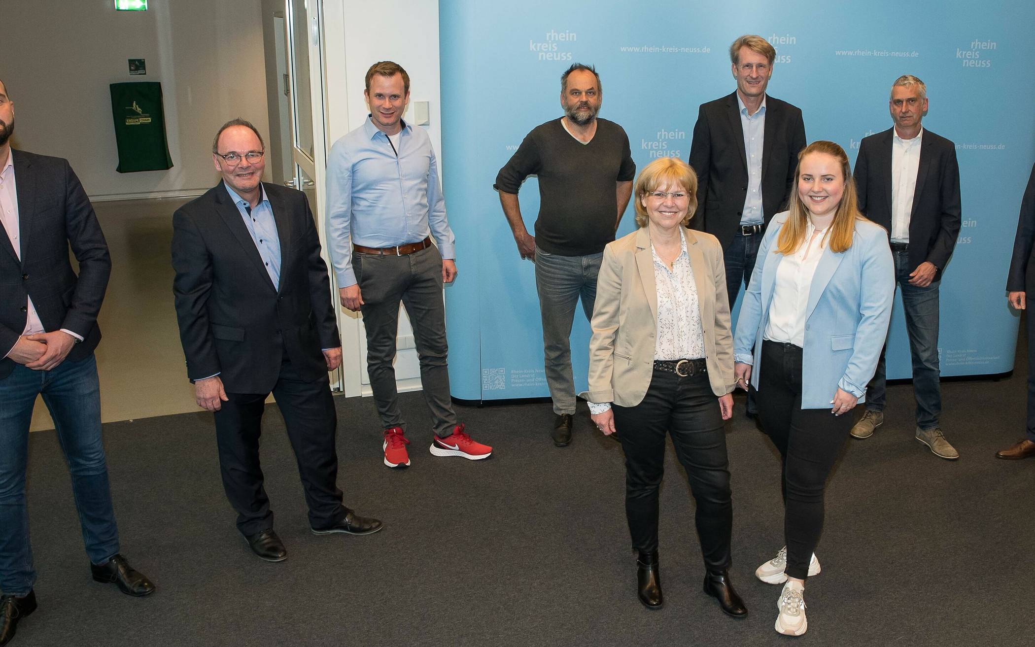  Den Großen Preis des Mittelstands fest im Blick (von links): Elias Jagoda, Robert Abts, Oliver Knedel, Heinrich Hannen, Dagmar Kuhnen, Dirk Jürgeleit, Celine Kuhnen, Stephan Kleine und Jörg Madest. 