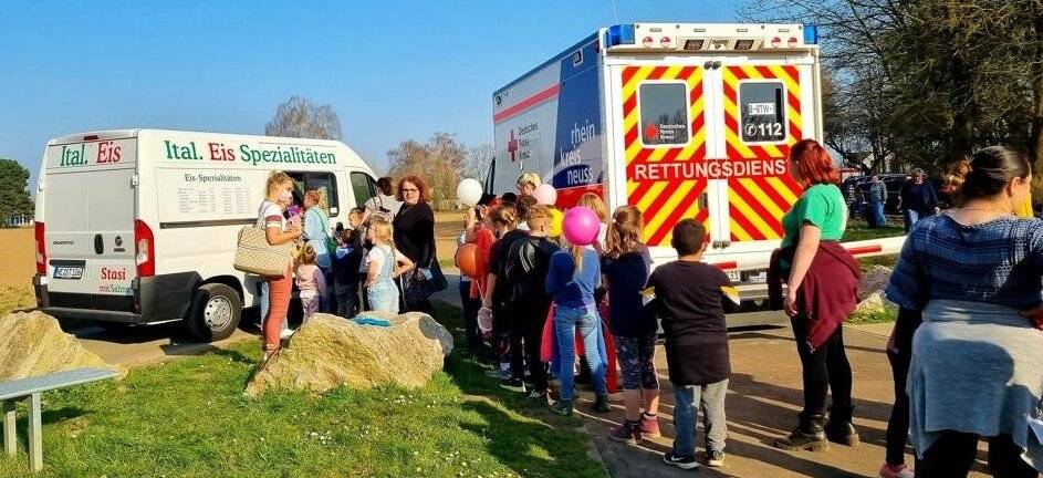  Das Spielplatzfest wurde zur gelungenen Begegnung mit den ukrainischen Kindern. 