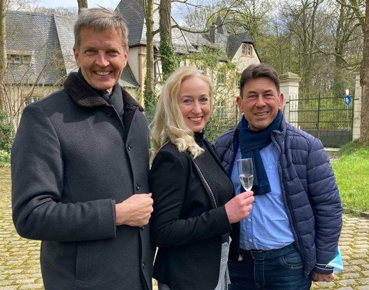  Düsseldorfs Bürgermeister Josef Hinkel, Melanie Gobbo und Ralf Backens am vergangenen Sonntag in Eller. 