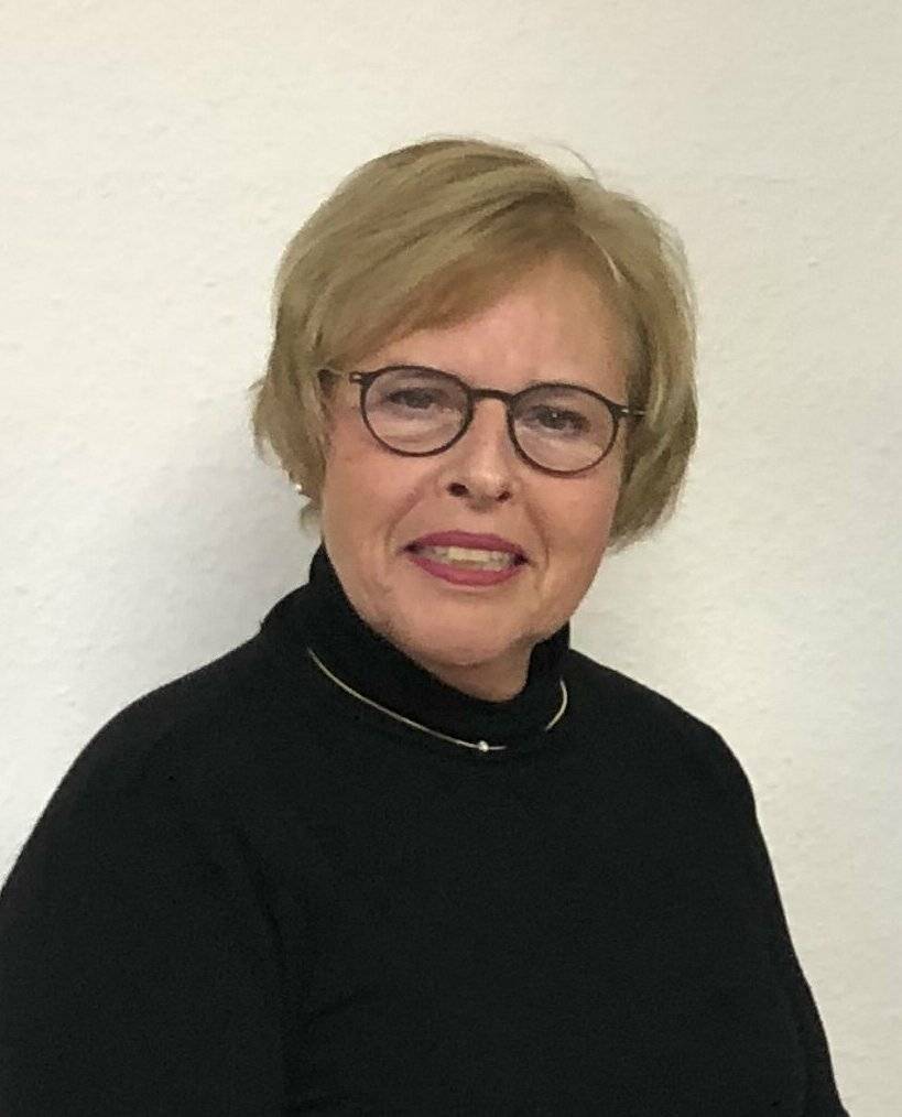  Birgit Burdag ist merkbar Lehrerin. Keiner füllte unseren Fragebogen so dicht beschrieben aus wie sie. 