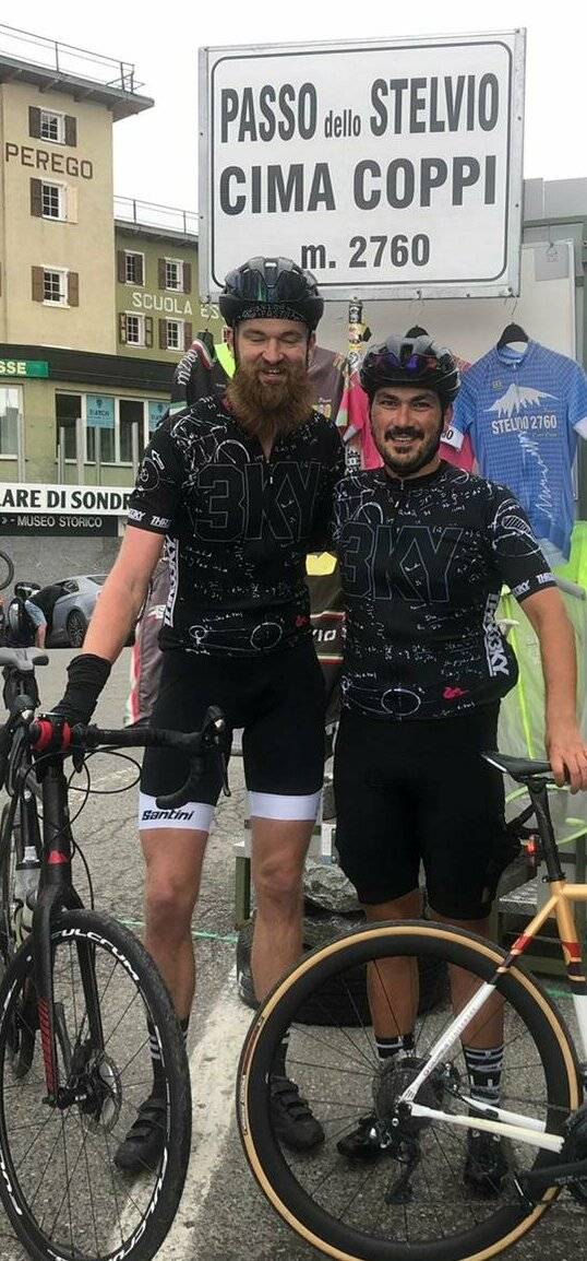  Orkan Akpinar und Bastian Mensing planen für Juni eine echte Höllen-Tour – als „Charity-Ride“. 