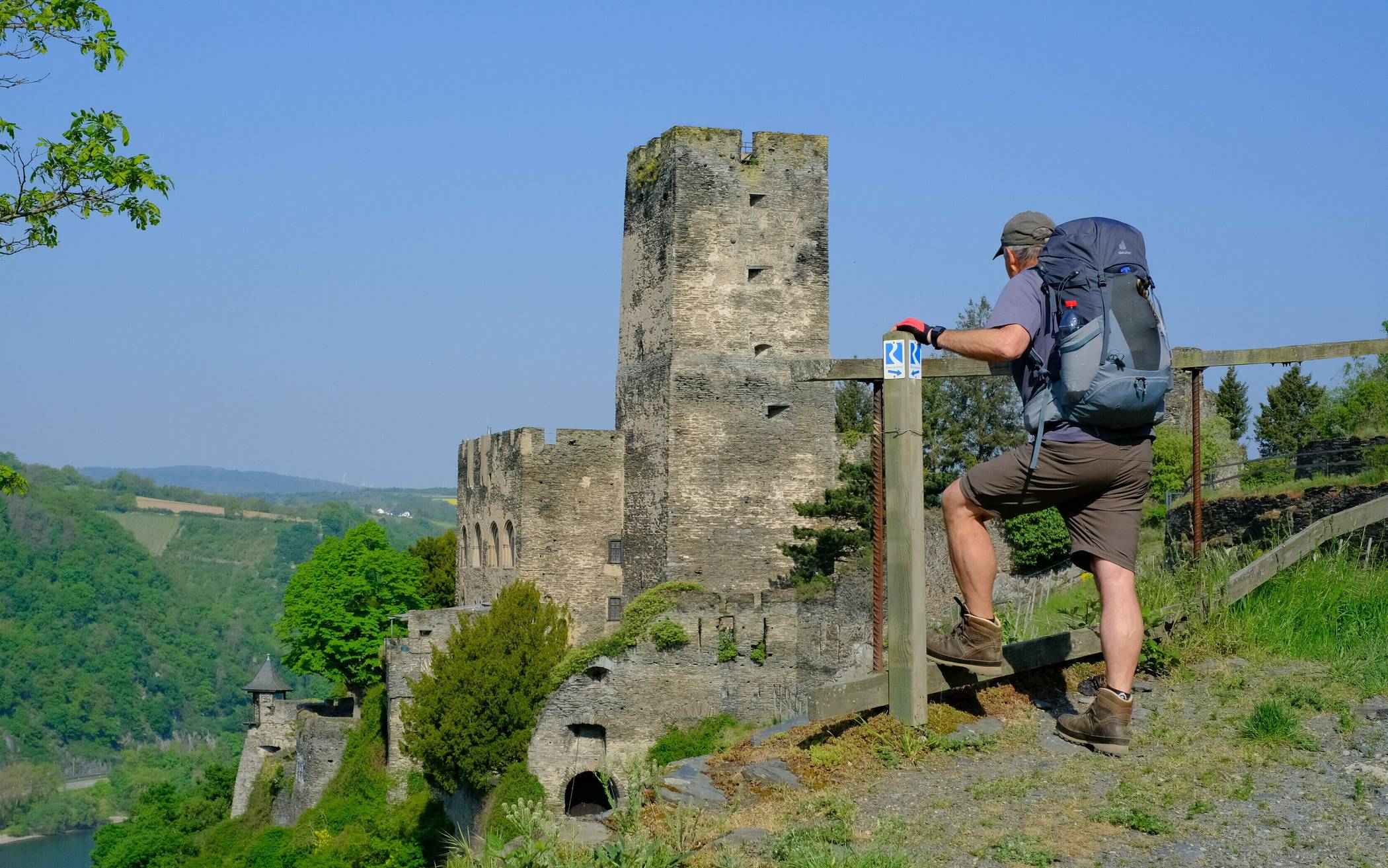  Ein Foto der Burg Gutenfels von Lüttgens Tour „Auszeit“ auf dem Rheinsteig. 