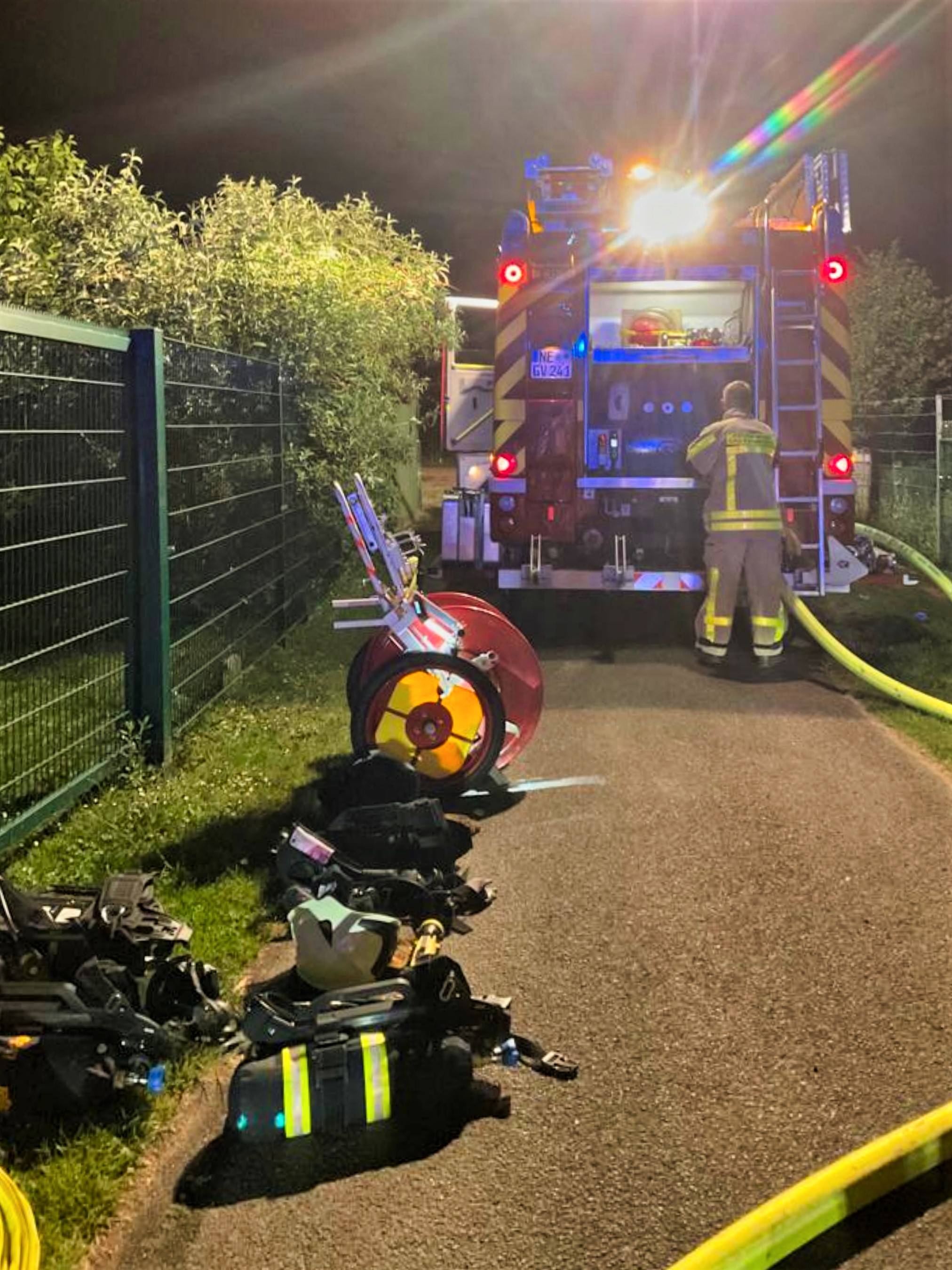  Die Feuerwehr im Einsatz. 