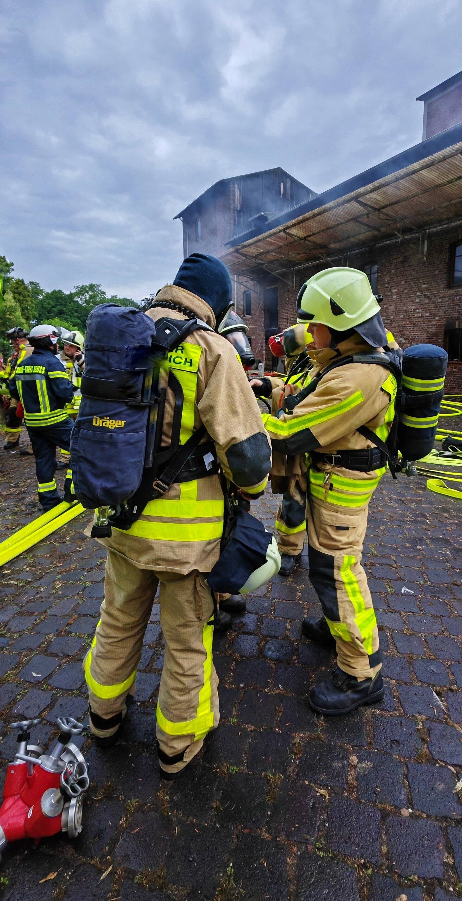 Ausgedehnter Brand in historischem Grevenbroicher Mühlengebäude