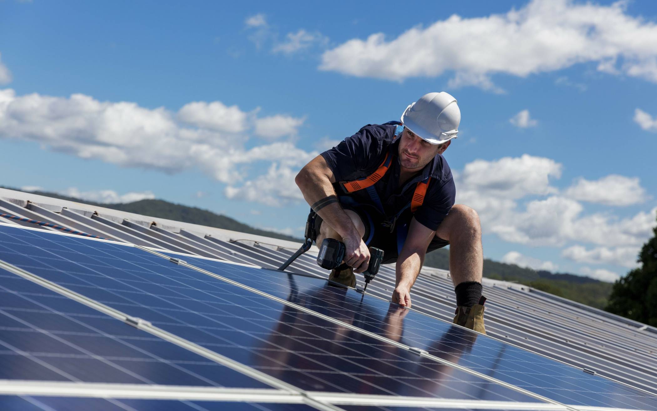  Rund 93 000 Gebäude bzw. Dächer sind im Rhein-Kreis für eine Photovoltaikanlage gut geeignet. 
