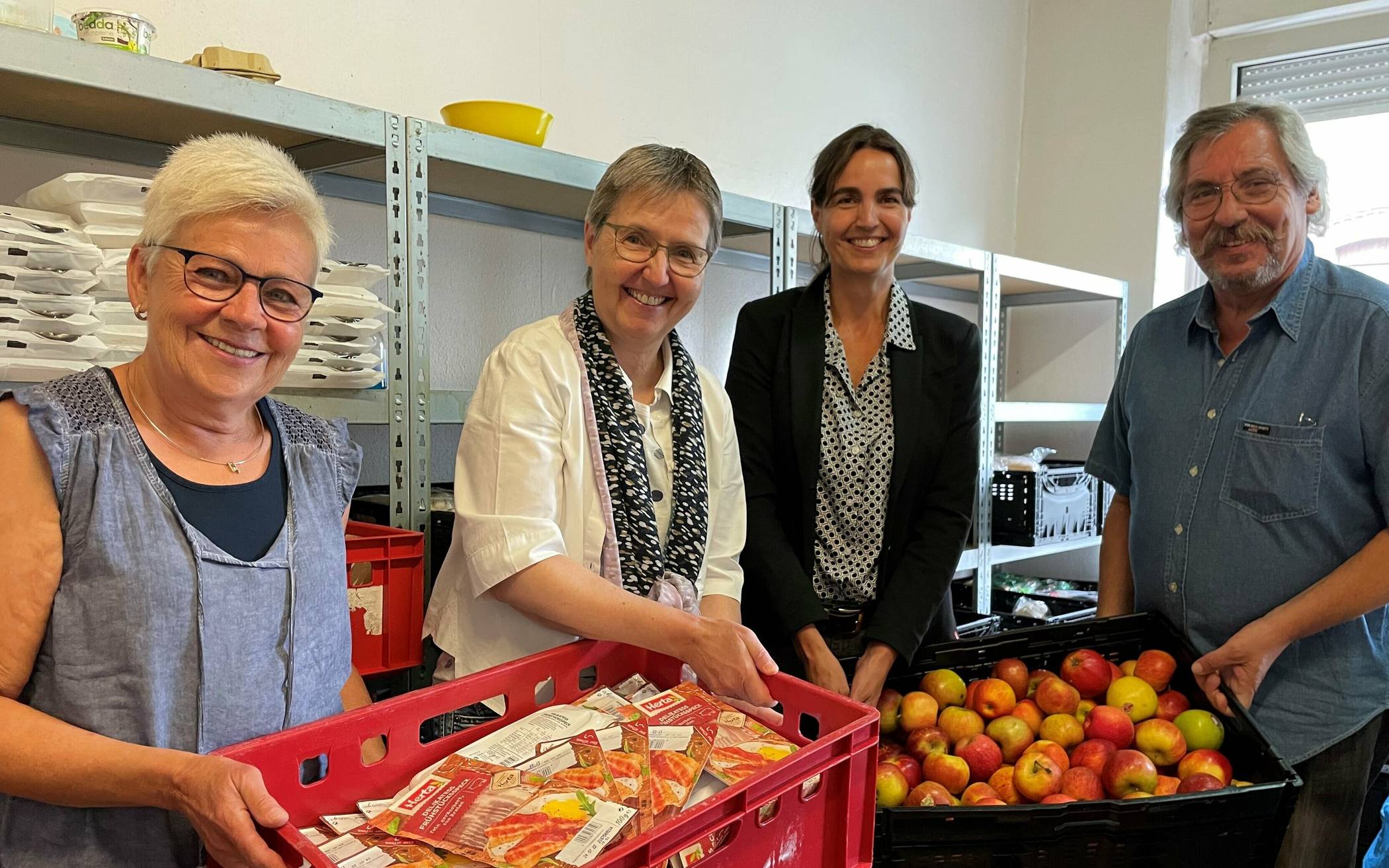  Zusammenhalten für Jüchen: Mechthild Bökler, Bettina Kasche, Anja Peltzer und Wolfgang Norf.  