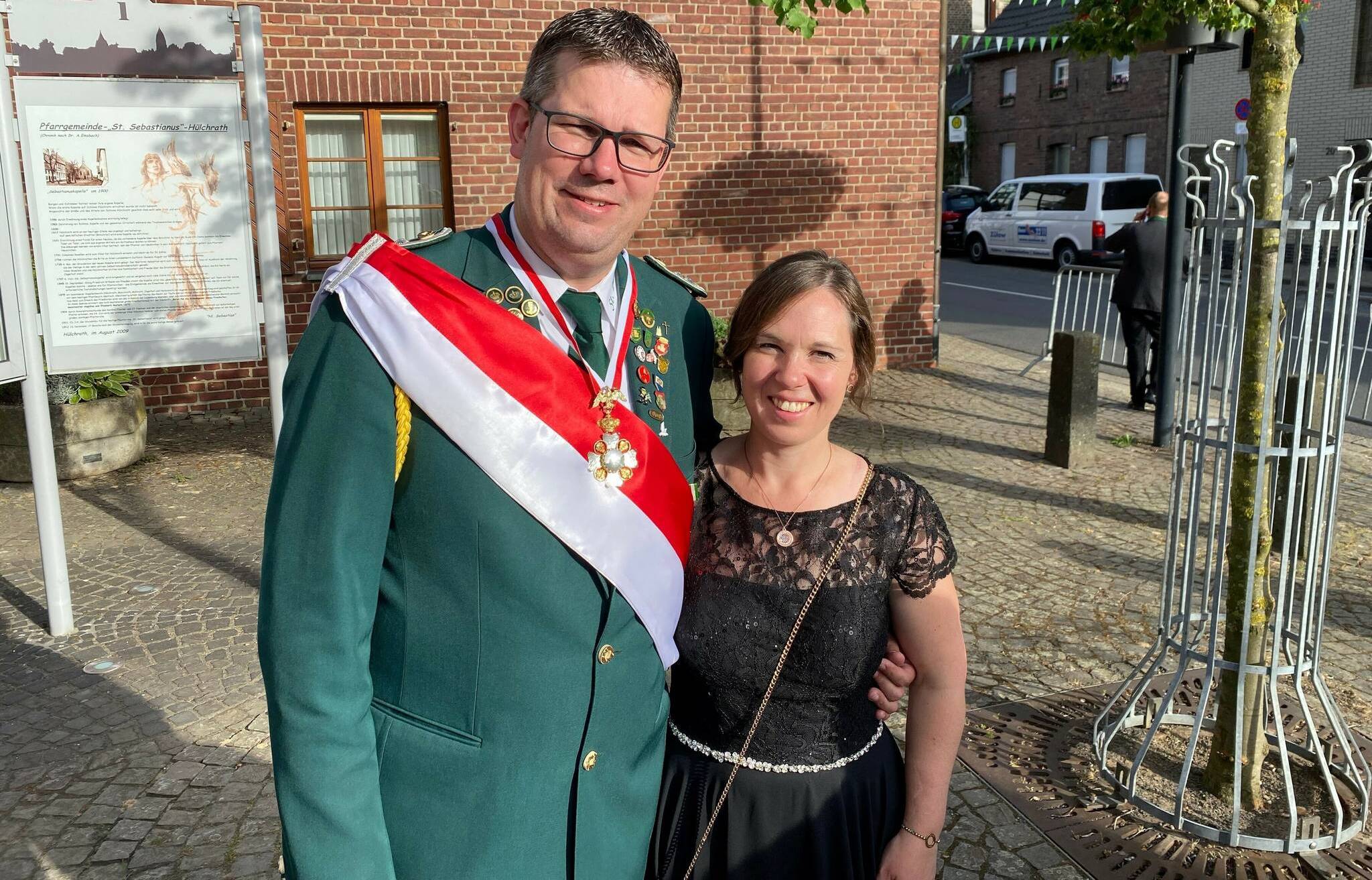 Daniel und Carmen Tockhorn sind sich einig, worauf sie sich in ihrem Königsjahr besonders freuen: „Jeder Ort hat seine eigenen Traditionen, wie Schützenfest gefeiert wird. Auf die sind wir sehr neugierig.“