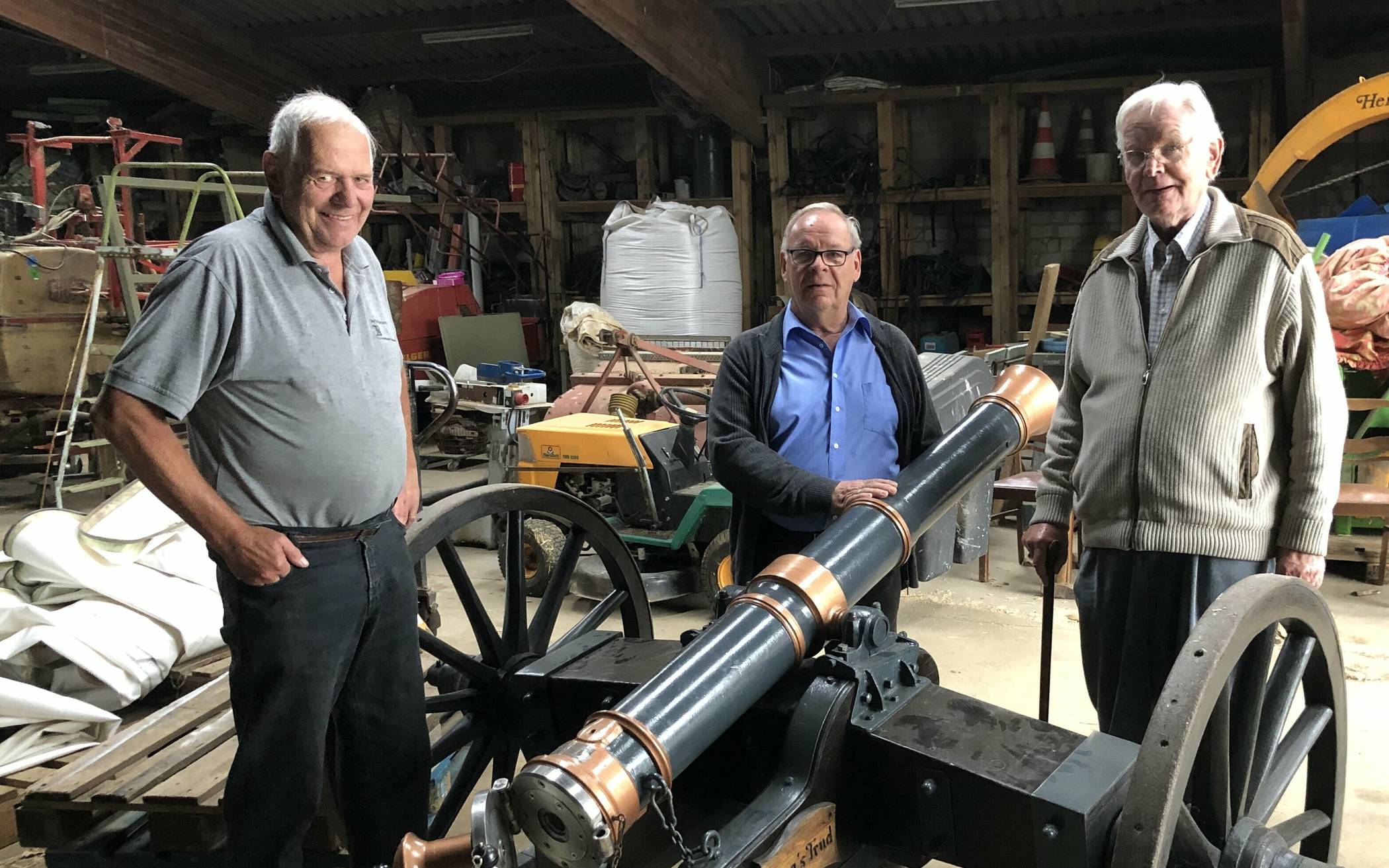  Stefan Barrisch, Dieter Assemacher und Gründungsmitglied Klaus Erdmann. 