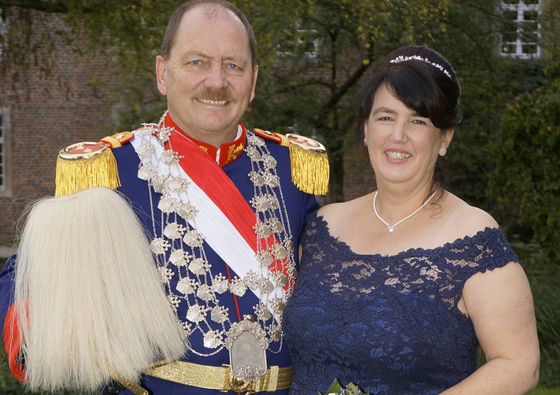 Das stolze Königspaar des Allrather Regimentes.