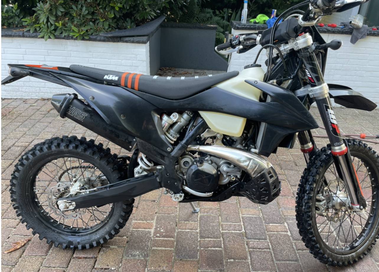  Die KTM in Schwarz. 
