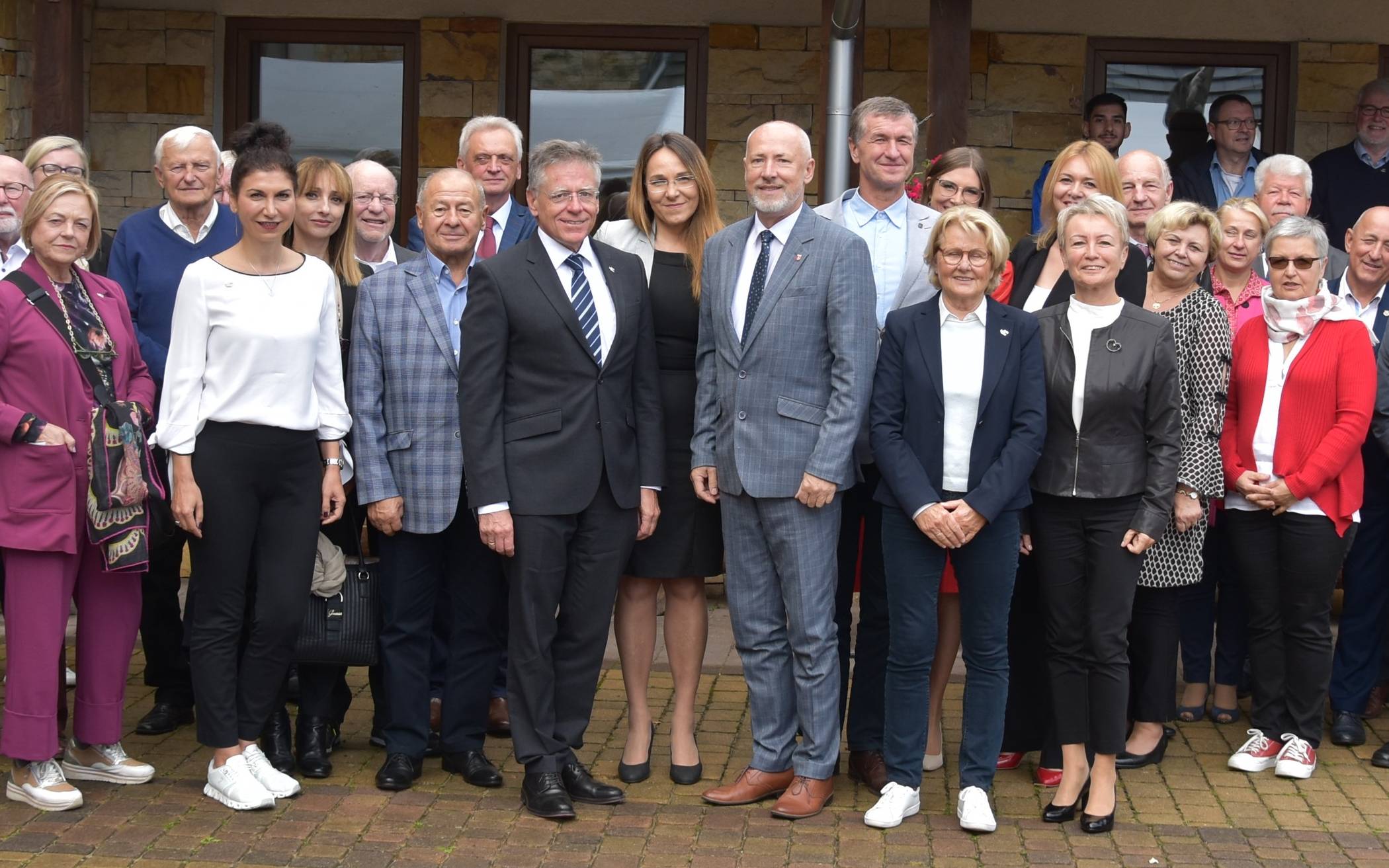  Das Partnerschaftskomitee „Europäische Nachbarn“ stattete jetzt dem polnischen Kreis Mikołów einen Besuch ab. Zahlreiche Begegnungen festigten die Freundschaft. 