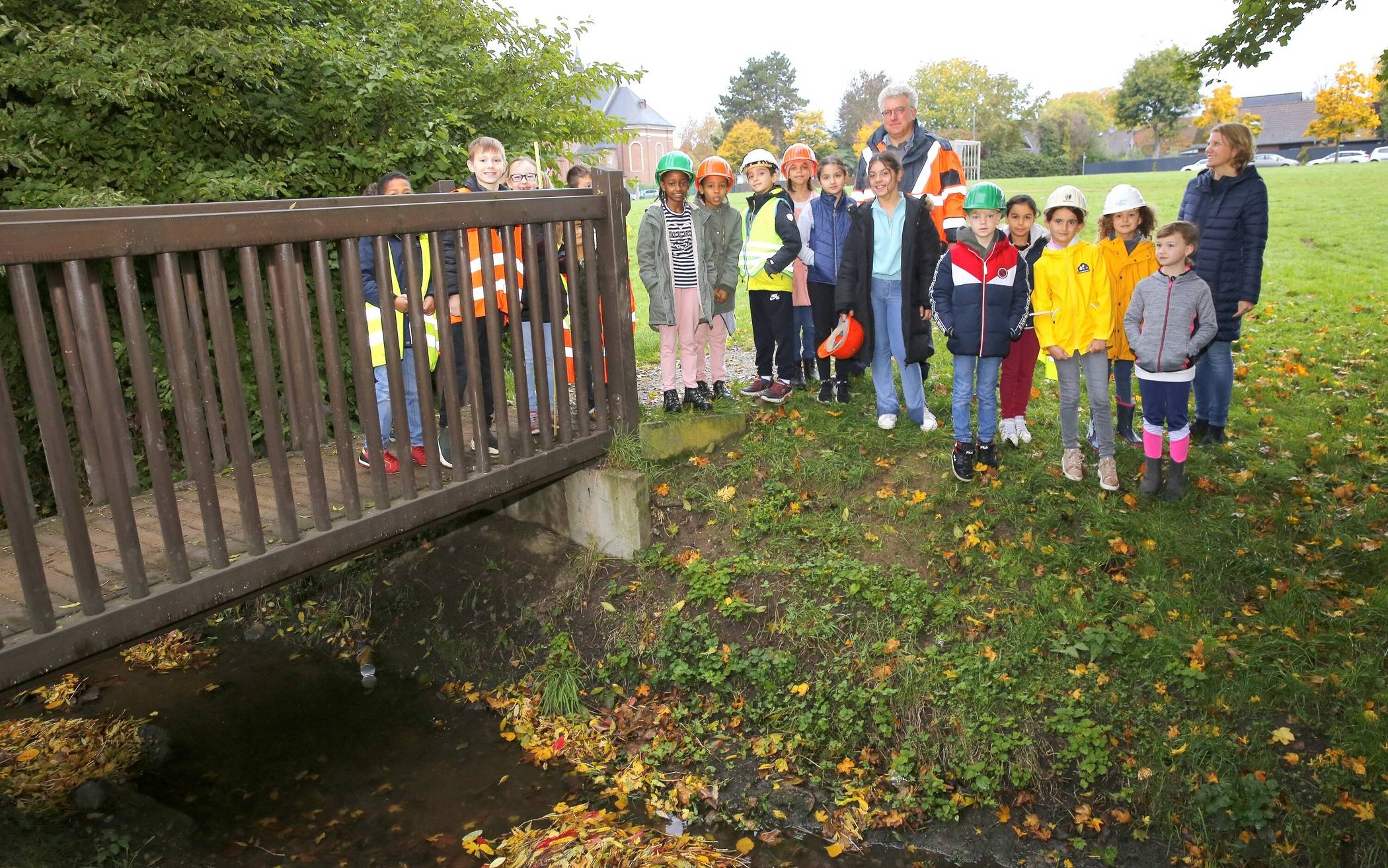 Grevenbroicher Grundschüler erhielten Einblick in die Arbeit eines Brückenprüfers