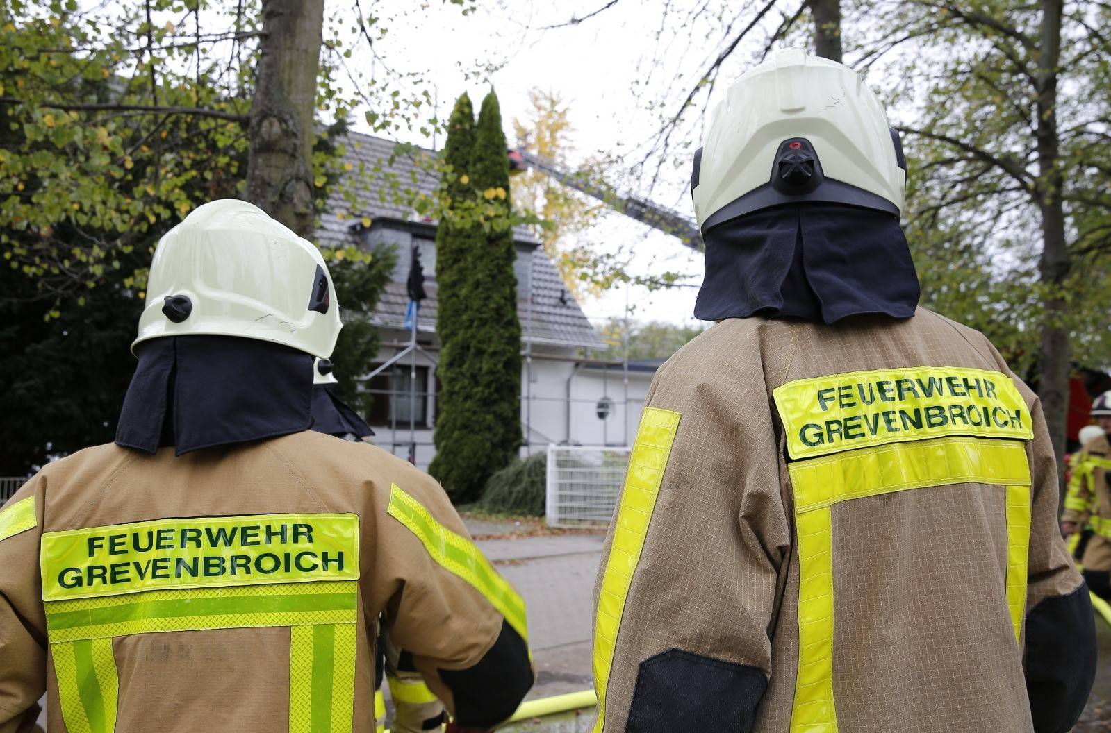 Dachstuhlbrand im Grevenbroicher Stadtpark​