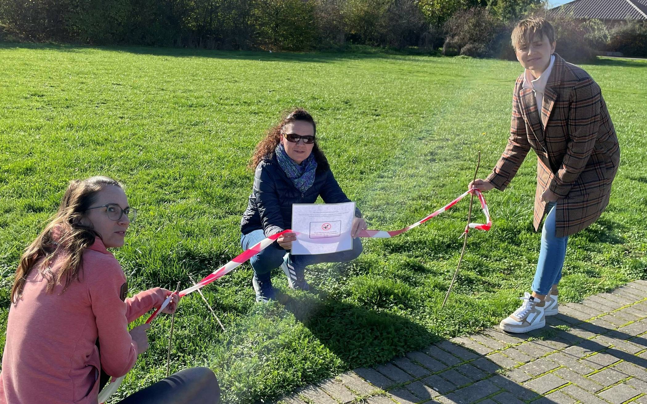 Das Martinskomitee gibt nicht auf: Die Absperrungen wurden mehrfach zerstört.