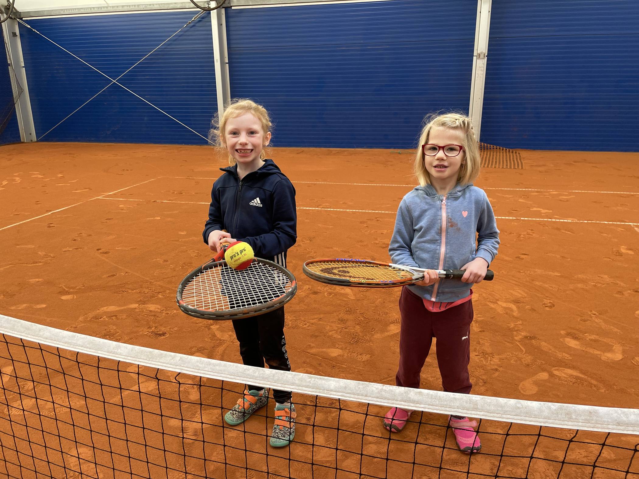  Auch Tennis stand auf dem Programm. 