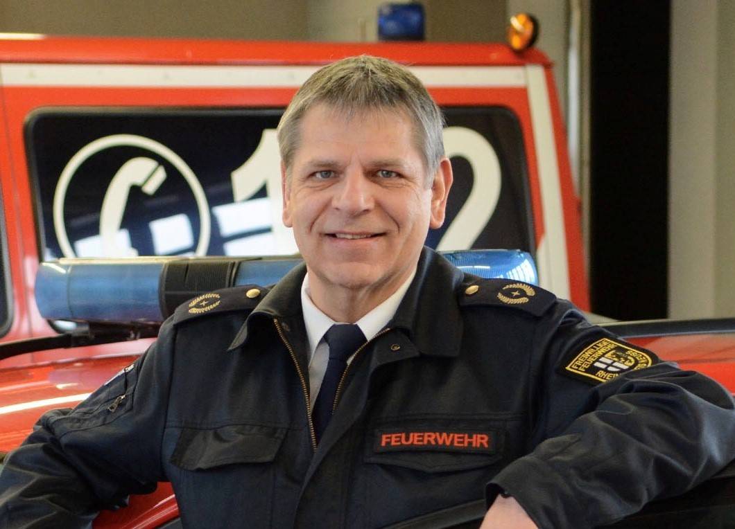 Kreisbrandmeister Norbert Lange aus Meerbusch hat in der Wehrführer-Dienstbesprechung im Kreishaus Grevenbroich bekannt gegeben, sein Amt nicht länger auszuüben.