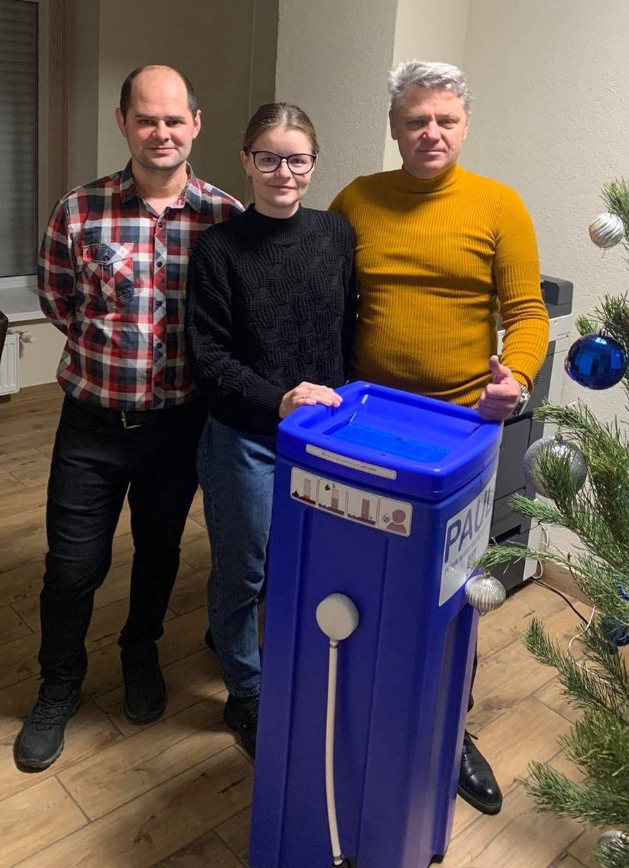  Mykolajiws Bürger nehmen die „PAULs“ in Empfang. 