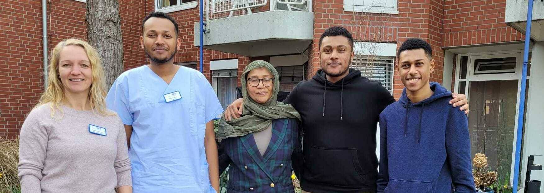 Jennifer Bergmann, Mohamed, Fatima Taha, Ibrahim und Obai Ahmed (von links).
