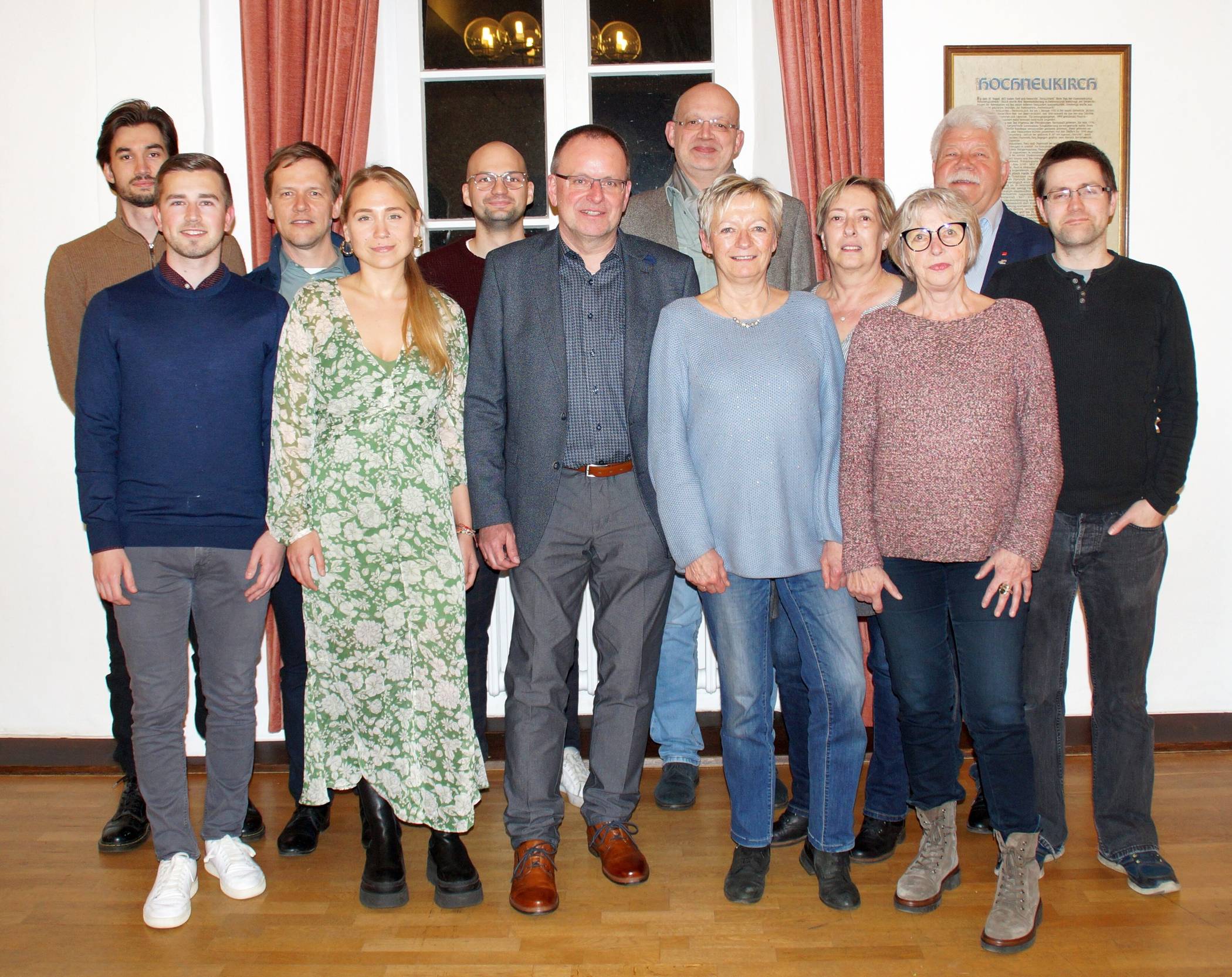 Den neue Vorstand der SPD Jüche (von links): Alexander Pritzke, Sven Huppertz, Holger Witting, Vorsitzende Anna Strohbach, Timo Neuhausen, Vorsitzender Norbert John, Stefan Schmeing, Angelika Herten-Schmitz, Dagmar Kaisers, Monika Fischer, Wolfgang Kaisers und Fabian Koglin. Hinzu kommt die neue Schriftführerin Nadine Stammen.