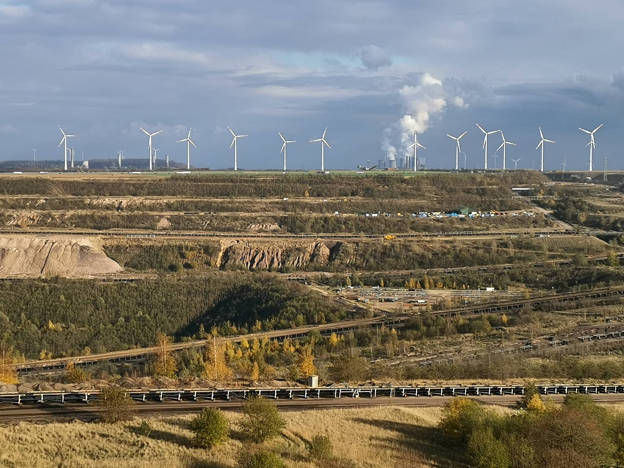  Die entstehenden Folgelandschaften am Tagebau Garzweiler werden auch in die Planungen des Innovationsparks Erneuerbare Energien Jüchen einbezogen. 