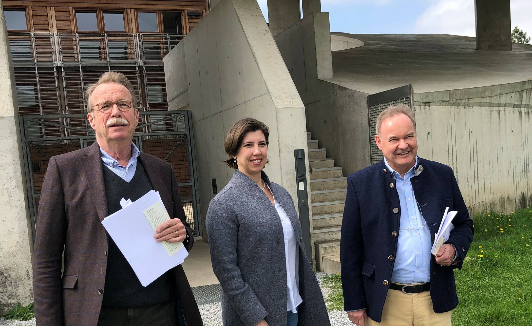 Dr. Michael Werhahn (Verein zur Förderung des Kunst- und Kulturraumes Hombroich), Sarah Kamin (Festival-Organisation) und Dr. Rainer Wiertz (künstlerischer Leiter). Foto: Gerhard P. Müller