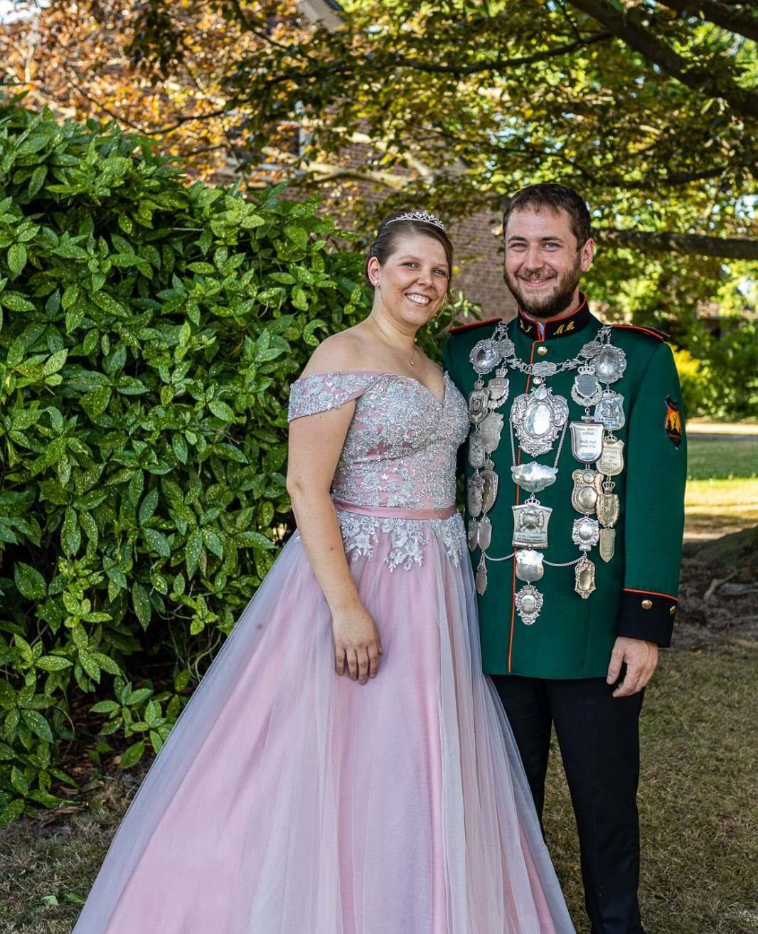 Das amtierende Königspaar Marius Rasch und Katrin Goebel freut sich darauf, mit vielen Gästen beim Schützenbiwak zu feiern.