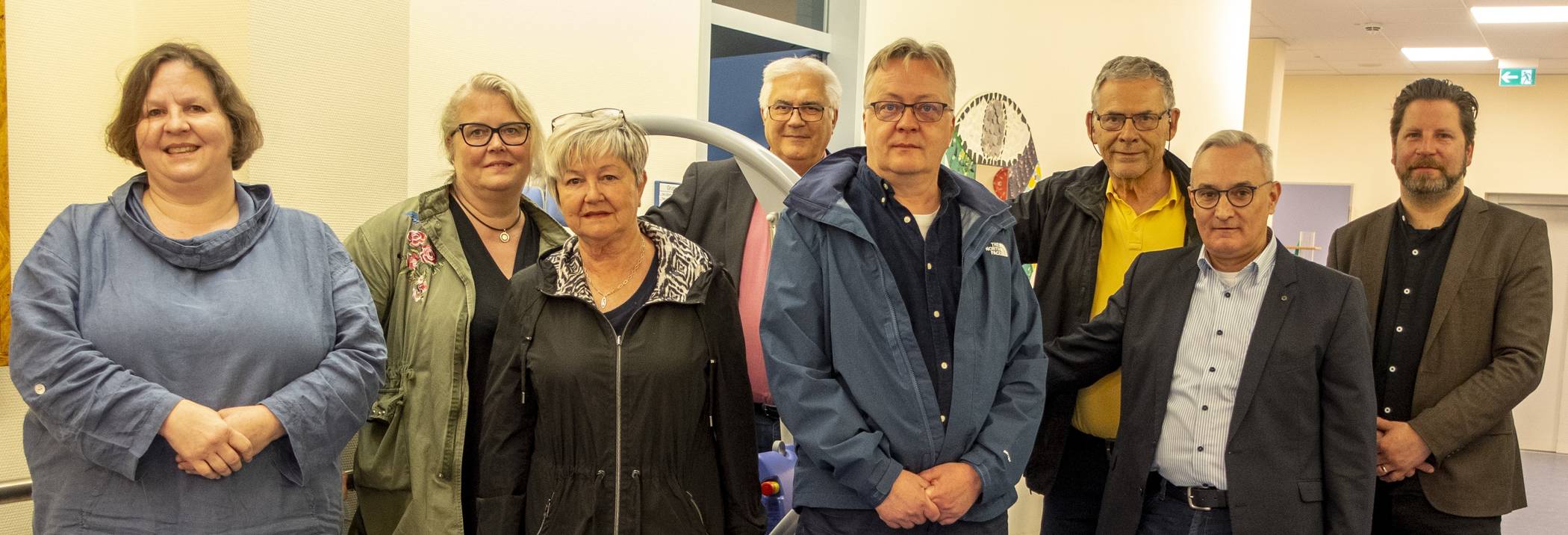 Sabine Kühl, Gaby Schillings, Rifeta Musagic, Wilfried Moll, Gunter Schillings, Albert Richter, Udo Bartsch und Benjamin Ulkan (von links nach rechts).