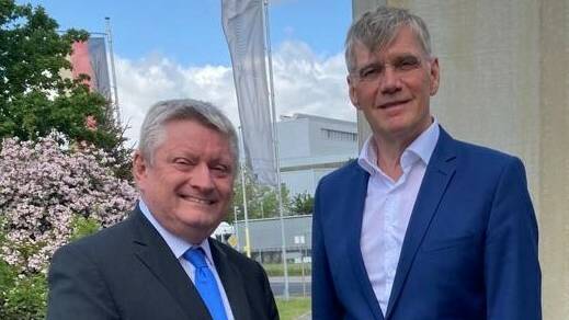 Hermann Groehe und Volker Backs im Gespräch.