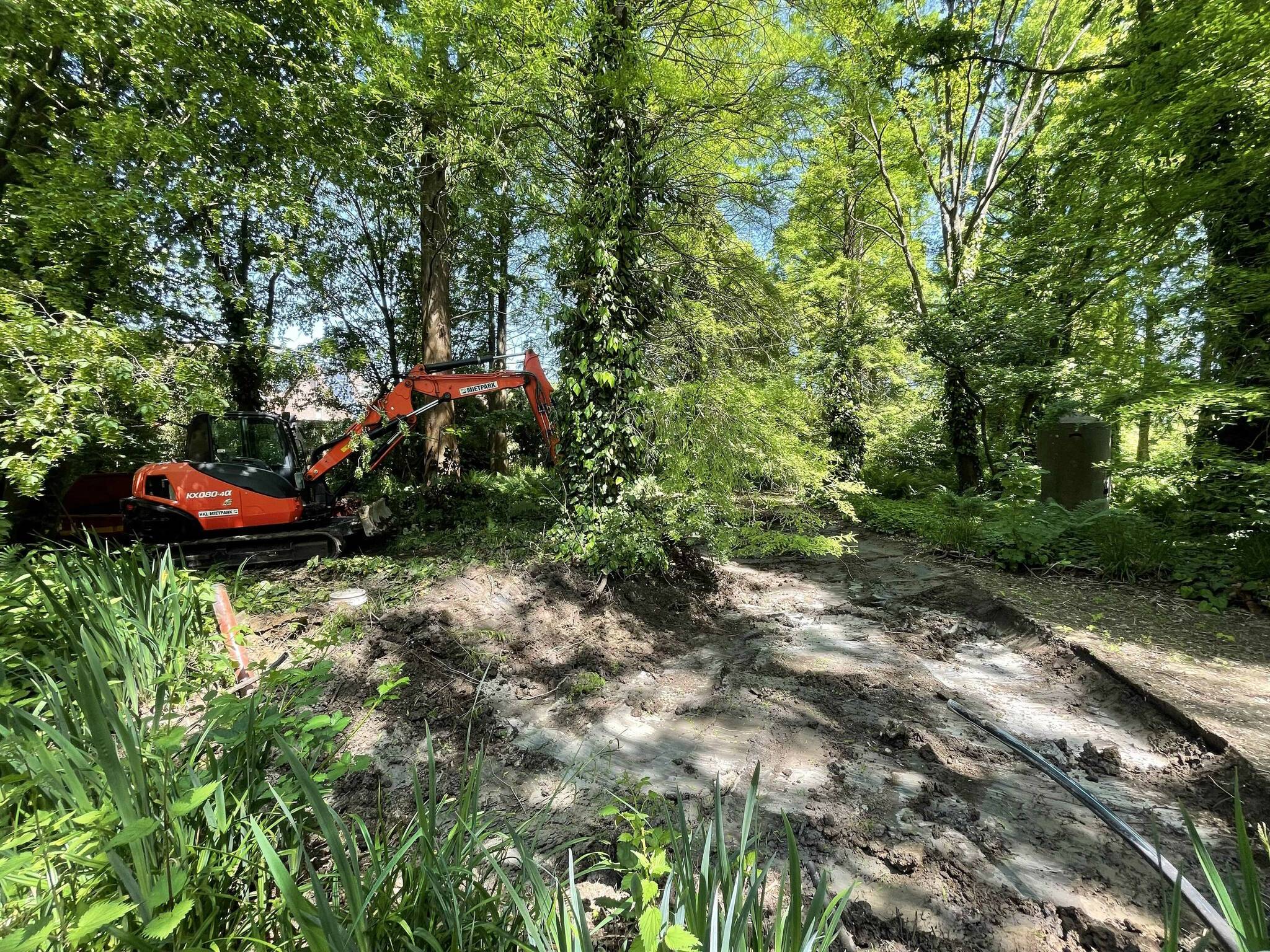 Ein Spezialbagger im Einsatz.