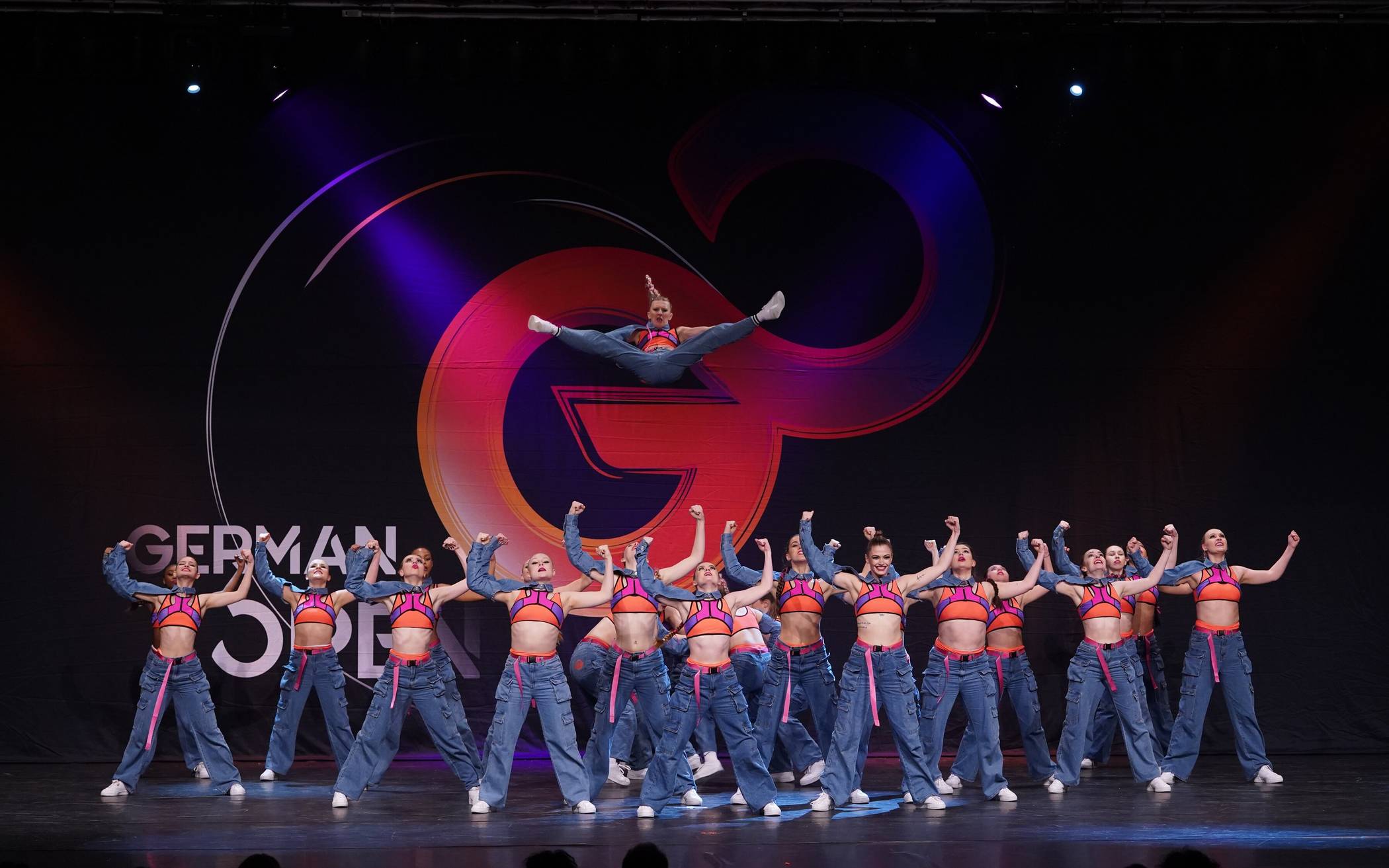   „Team Legit“ belegte bei den „ASDU German Open“ den 1. Platz im „Commercial Dance“.  