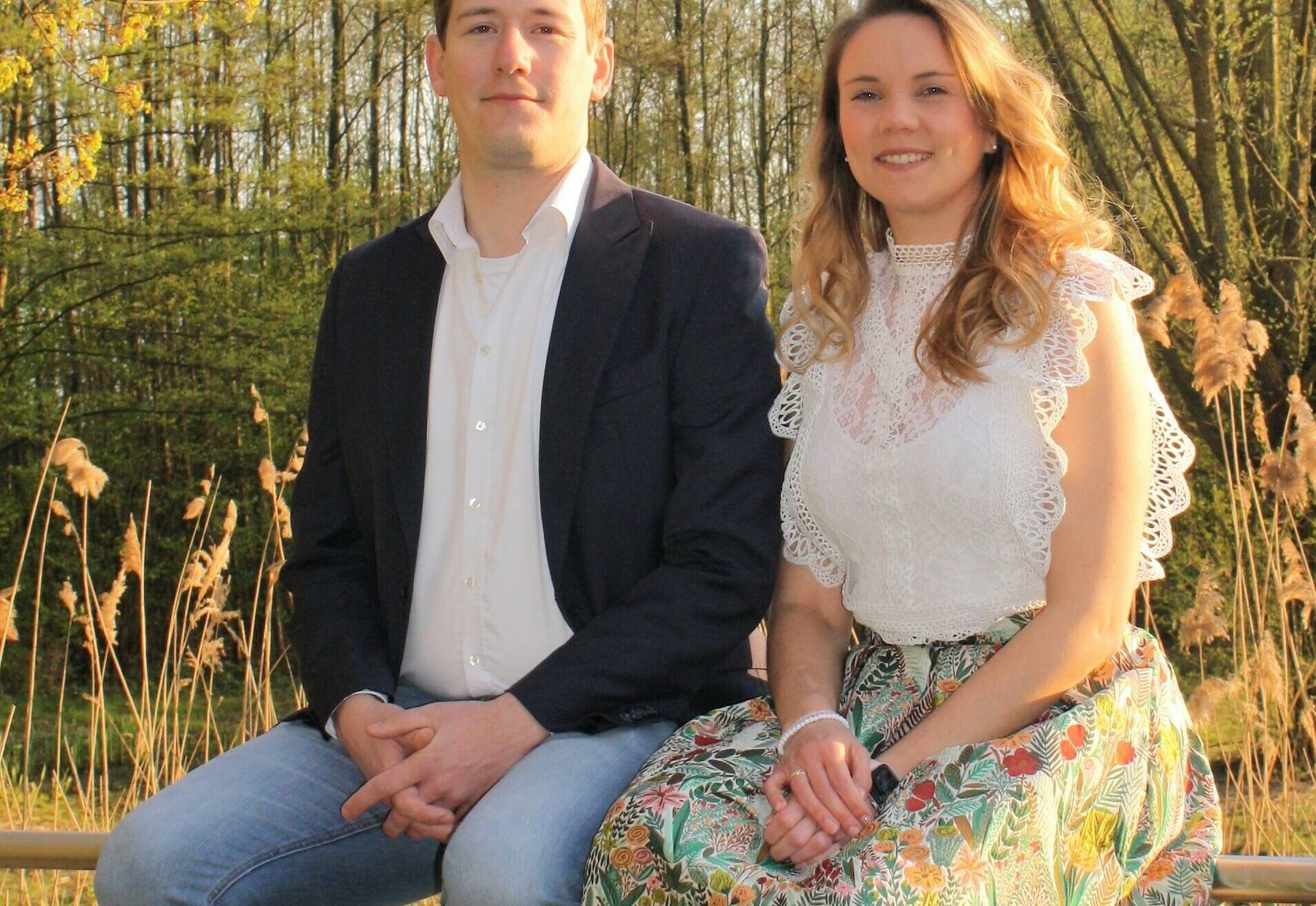 Steffi und Yannick Wolters sind das neue Klompenkönigspaar im Doppeldorf.