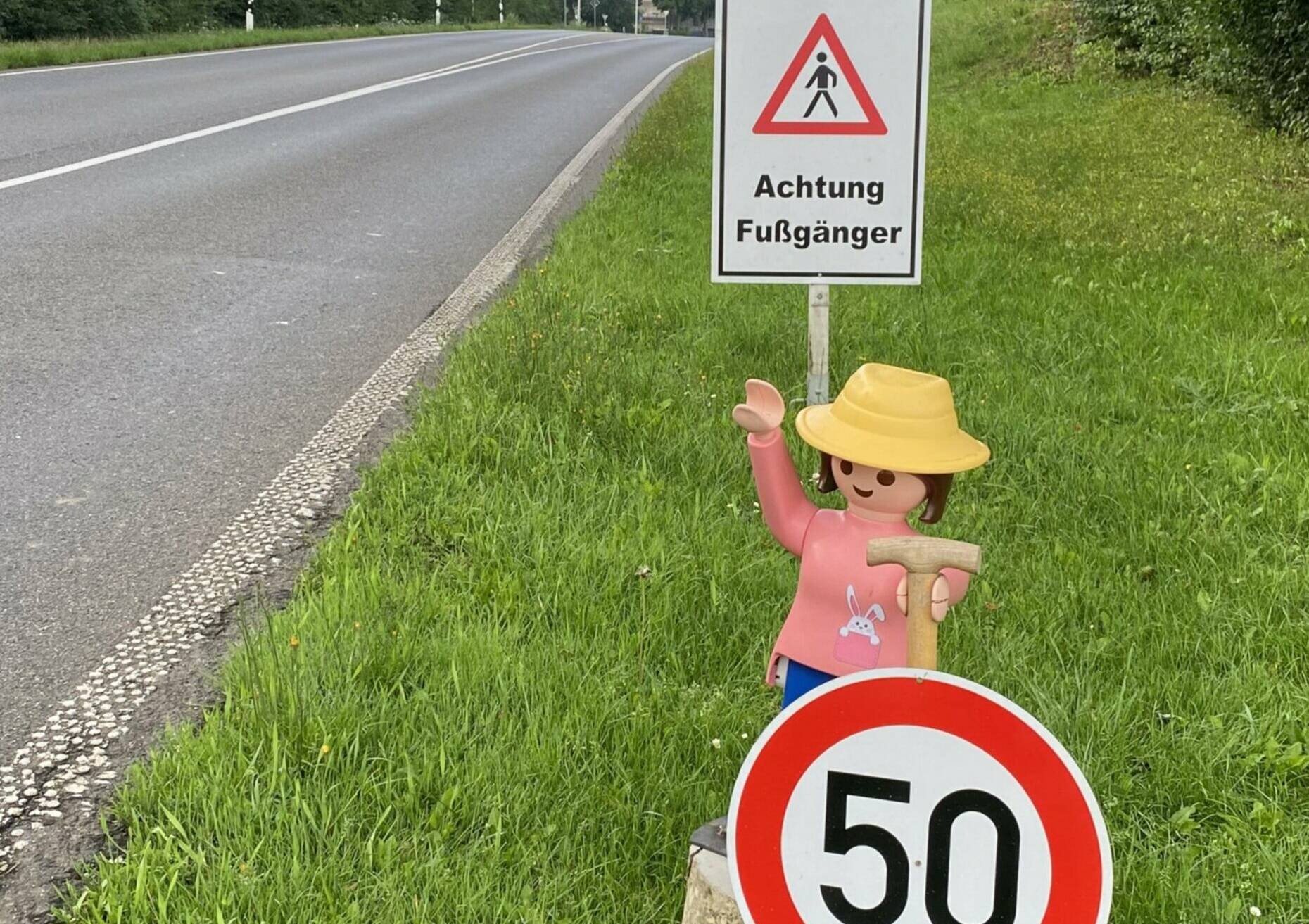  Die Playmobil-Figur wurde gewaltsam entfernt. 