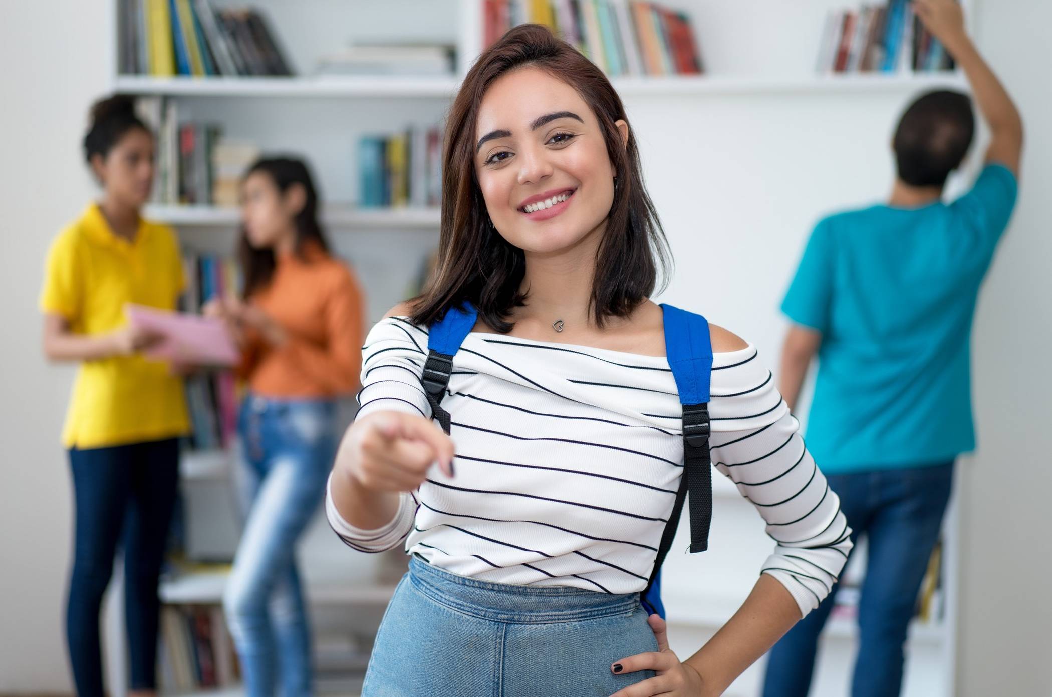  Schulabgänger, die im Herbst nicht direkt mit einer Ausbildung oder einem Studium starten wollen, können sich für den Freiwilligendienst bewerben. 
